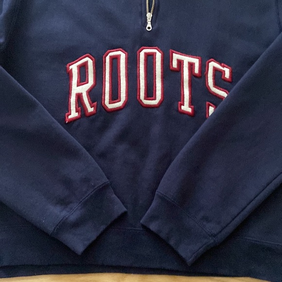 Roots Logo Navy sweatshirt sz M - Picture 4 of 8